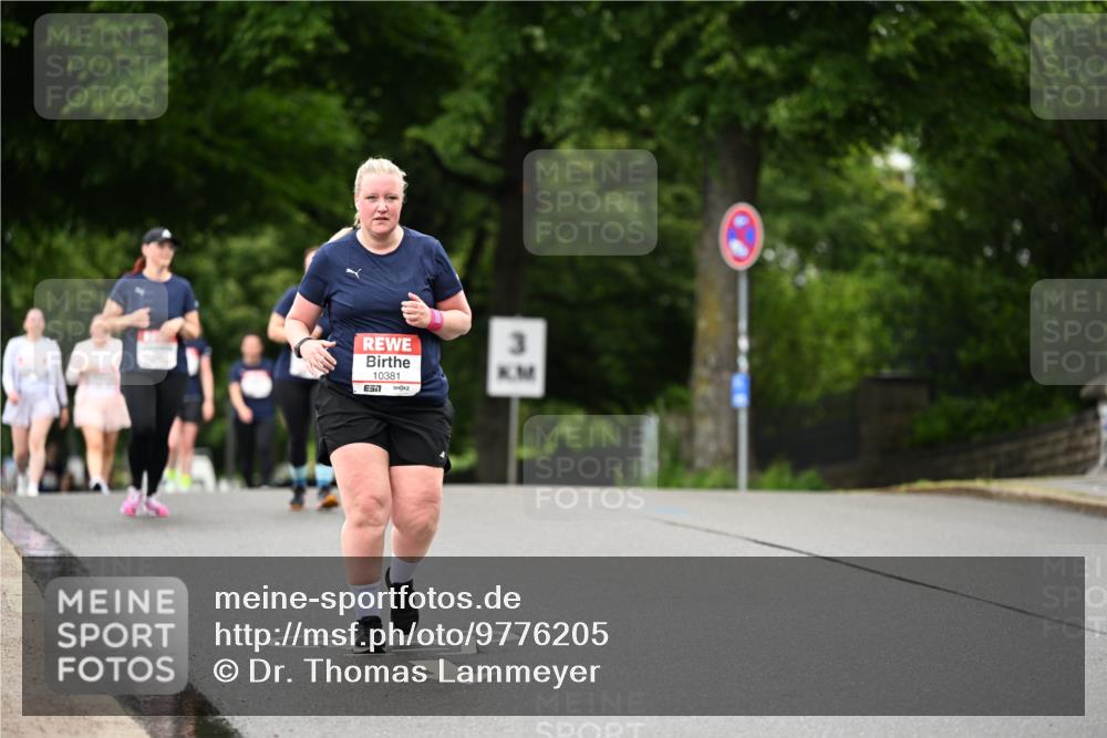 14.06.2026 - REWE Women's Run Dr. Thomas Lammeyer http://msf.ph/oto/9776205 14.06.2026 10:01:17 Laufen 10381, 7, 3 meine-sportfotos.de