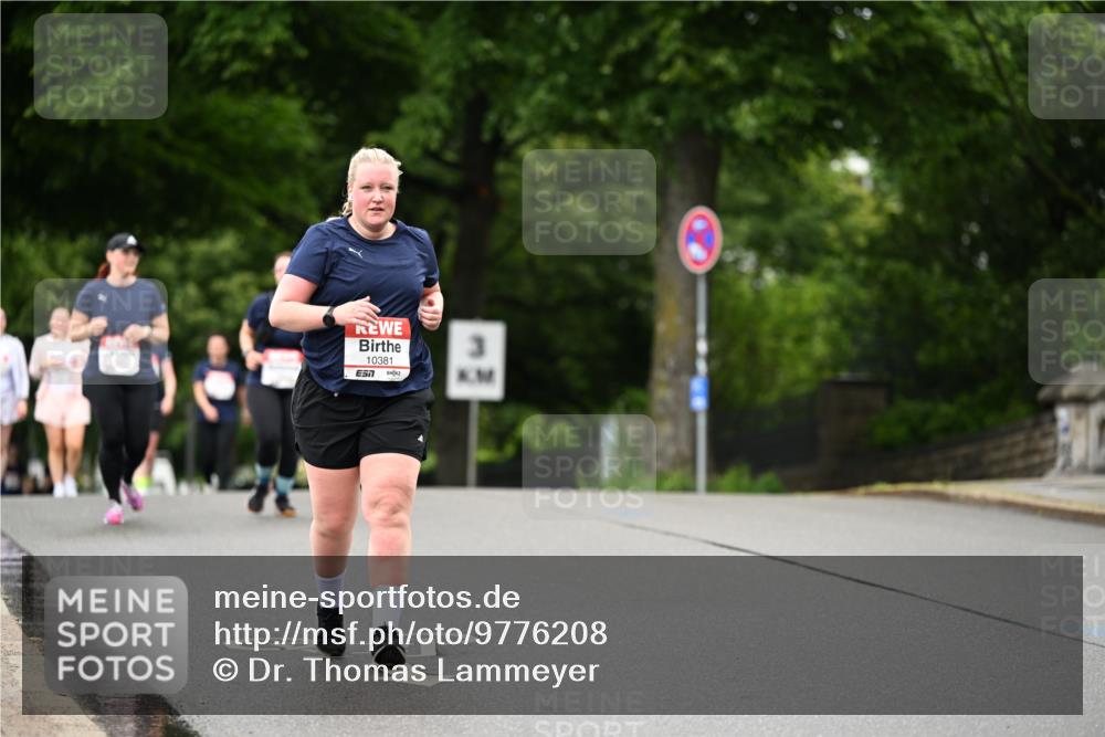 14.06.2026 - REWE Women's Run Dr. Thomas Lammeyer http://msf.ph/oto/9776208 14.06.2026 10:01:17 Laufen 10381, 7, 3 meine-sportfotos.de