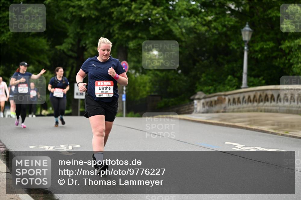 14.06.2026 - REWE Women's Run Dr. Thomas Lammeyer http://msf.ph/oto/9776227 14.06.2026 10:01:19 Laufen 10381, 7 meine-sportfotos.de