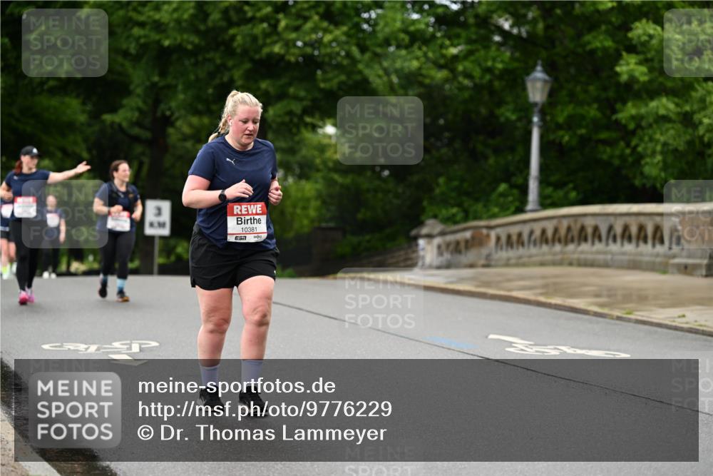 14.06.2026 - REWE Women's Run Dr. Thomas Lammeyer http://msf.ph/oto/9776229 14.06.2026 10:01:19 Laufen 79, 10381 meine-sportfotos.de