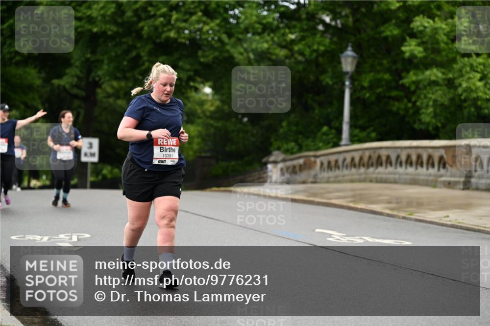14.06.2026 - REWE Women's Run Dr. Thomas Lammeyer http://msf.ph/oto/9776231 14.06.2026 10:01:19 Laufen 10381, 7 meine-sportfotos.de