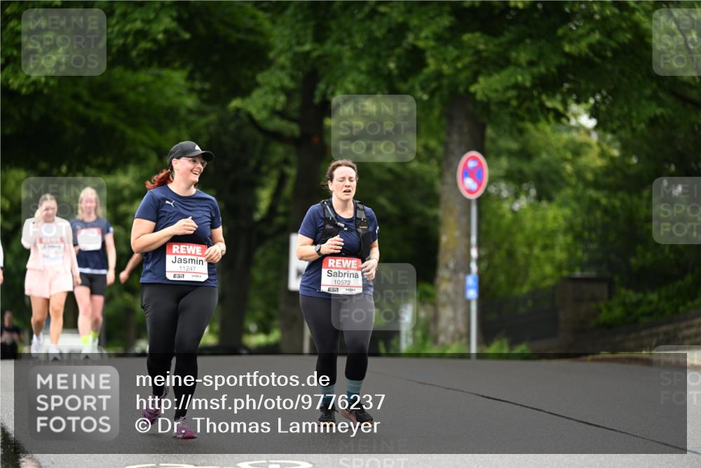 14.06.2026 - REWE Women's Run Dr. Thomas Lammeyer http://msf.ph/oto/9776237 14.06.2026 10:01:21 Laufen 11247, 10572, 7 meine-sportfotos.de