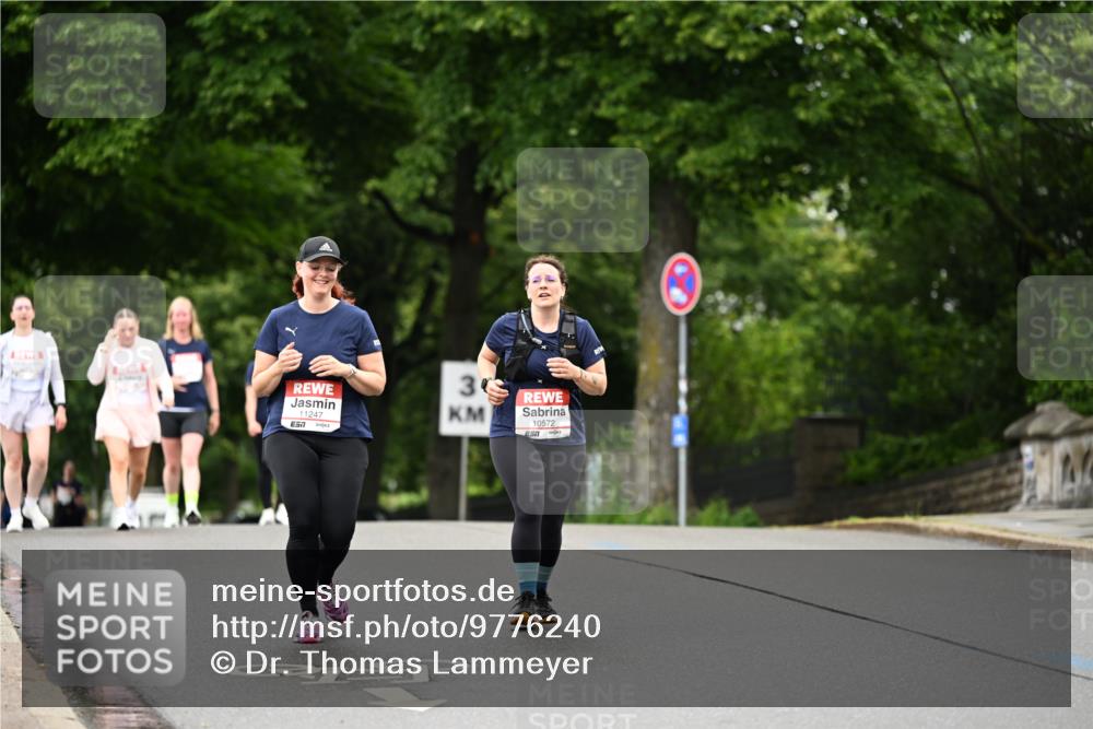 14.06.2026 - REWE Women's Run Dr. Thomas Lammeyer http://msf.ph/oto/9776240 14.06.2026 10:01:21 Laufen 11247, 57, 34, 10572, 7 meine-sportfotos.de