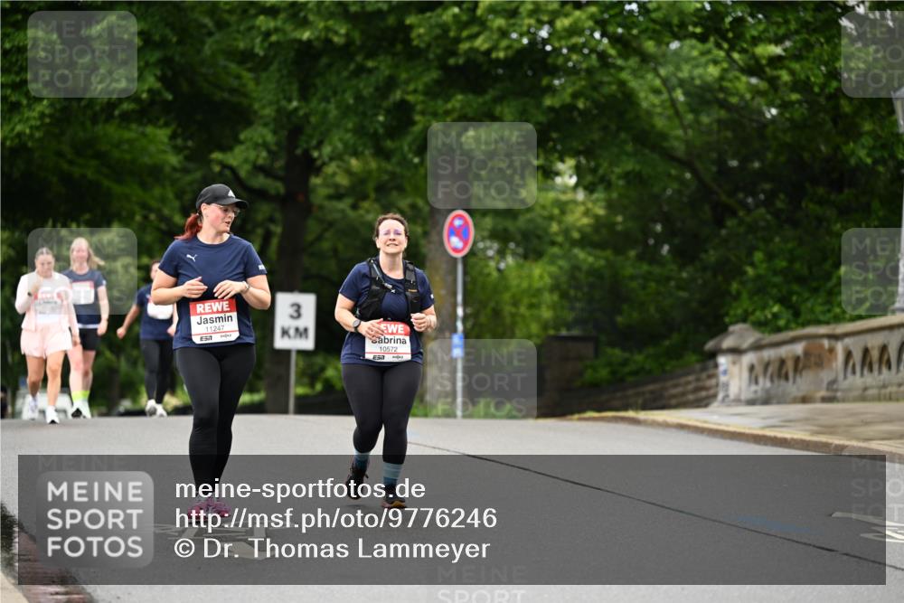 14.06.2026 - REWE Women's Run Dr. Thomas Lammeyer http://msf.ph/oto/9776246 14.06.2026 10:01:22 Laufen 11247, 3, 10572, 57 meine-sportfotos.de
