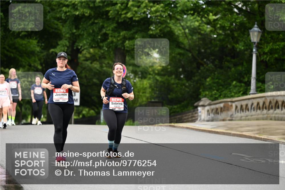 14.06.2026 - REWE Women's Run Dr. Thomas Lammeyer http://msf.ph/oto/9776254 14.06.2026 10:01:23 Laufen 11247, 10572, 57 meine-sportfotos.de