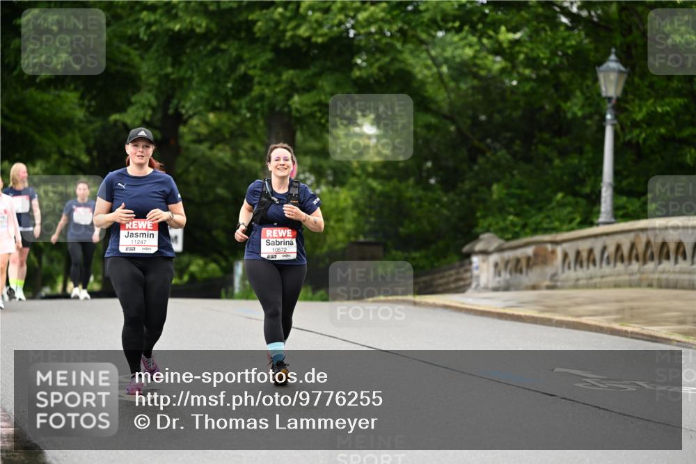 14.06.2026 - REWE Women's Run Dr. Thomas Lammeyer http://msf.ph/oto/9776255 14.06.2026 10:01:23 Laufen 11247, 10572, 57, 2 meine-sportfotos.de