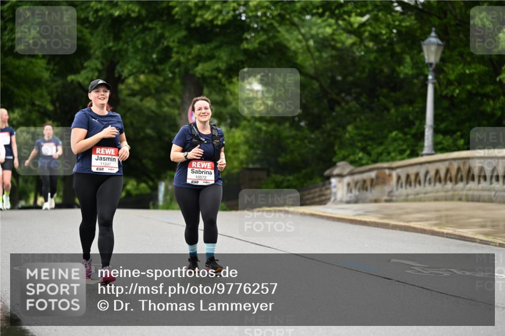 14.06.2026 - REWE Women's Run Dr. Thomas Lammeyer http://msf.ph/oto/9776257 14.06.2026 10:01:23 Laufen 11247, 10572, 7 meine-sportfotos.de