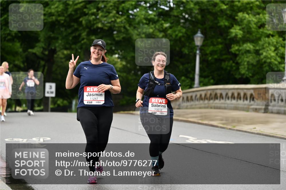 14.06.2026 - REWE Women's Run Dr. Thomas Lammeyer http://msf.ph/oto/9776277 14.06.2026 10:01:26 Laufen 11247, 10572, 7 meine-sportfotos.de