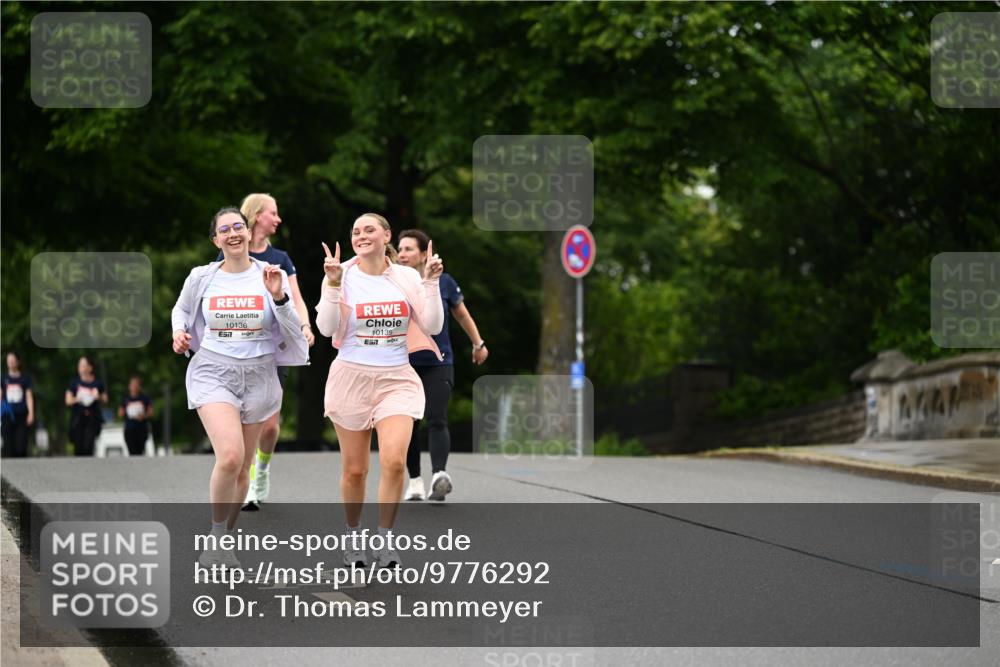 14.06.2026 - REWE Women's Run Dr. Thomas Lammeyer http://msf.ph/oto/9776292 14.06.2026 10:01:30 Laufen 10136, 10135, 7 meine-sportfotos.de