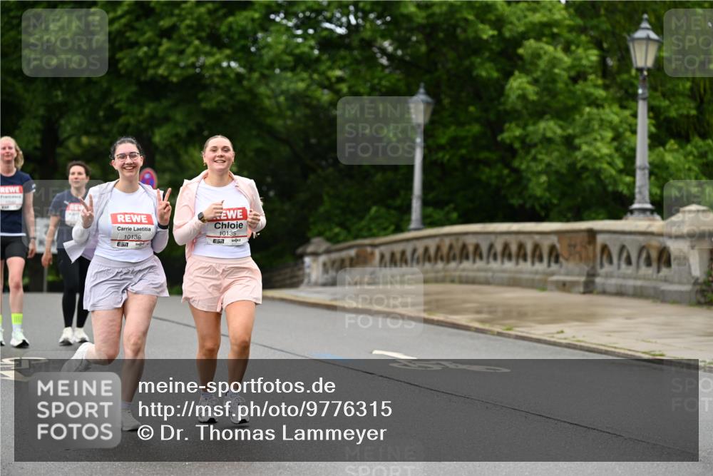 14.06.2026 - REWE Women's Run Dr. Thomas Lammeyer http://msf.ph/oto/9776315 14.06.2026 10:01:32 Laufen 10136, 10135, 7 meine-sportfotos.de