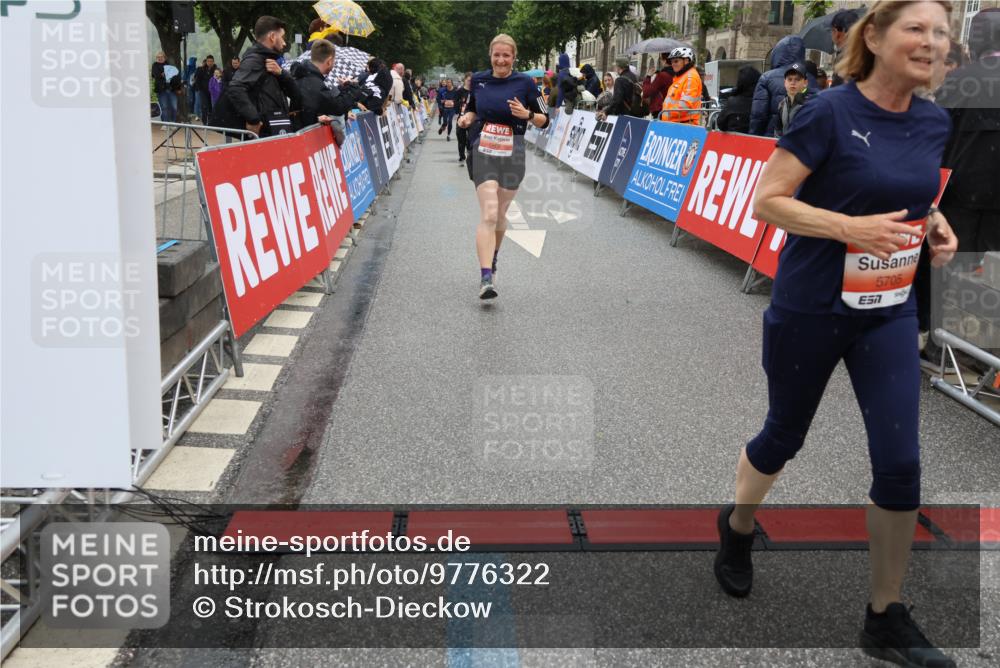 14.06.2026 - REWE Women's Run Strokosch-Dieckow http://msf.ph/oto/9776322 14.06.2026 11:06:09 Ziel 5072, 5221, 5227, 5378, 5580, 5699, 5705, 5710, 5757, 5805, 5903, 5923, 6026 meine-sportfotos.de