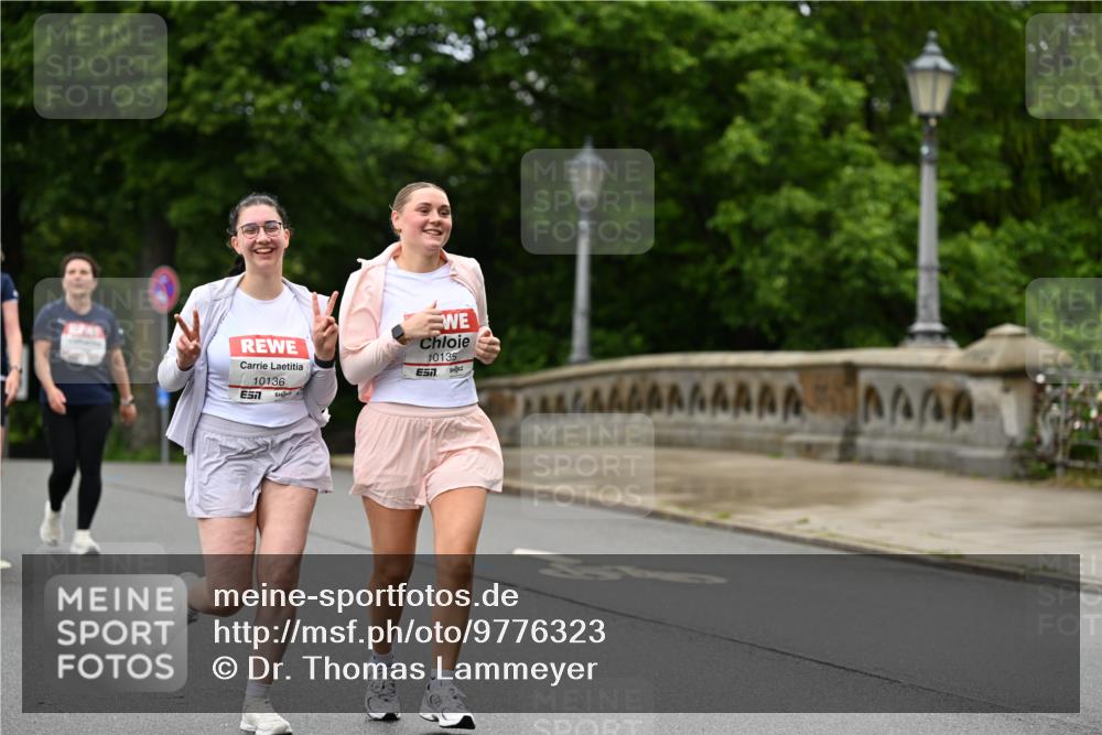 14.06.2026 - REWE Women's Run Dr. Thomas Lammeyer http://msf.ph/oto/9776323 14.06.2026 10:01:33 Laufen 10, 000, 10136, 10135 meine-sportfotos.de