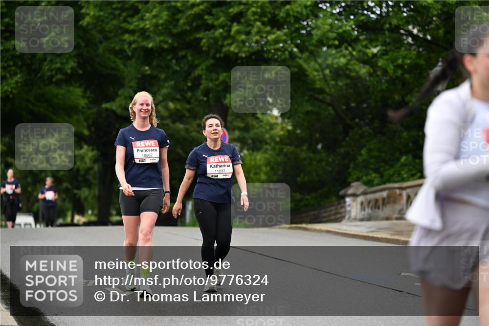 14.06.2026 - REWE Women's Run Dr. Thomas Lammeyer http://msf.ph/oto/9776324 14.06.2026 10:01:35 Laufen 10562, 57, 11237 meine-sportfotos.de