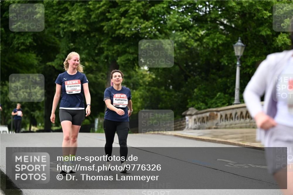 14.06.2026 - REWE Women's Run Dr. Thomas Lammeyer http://msf.ph/oto/9776326 14.06.2026 10:01:35 Laufen 10562, 657, 11237 meine-sportfotos.de