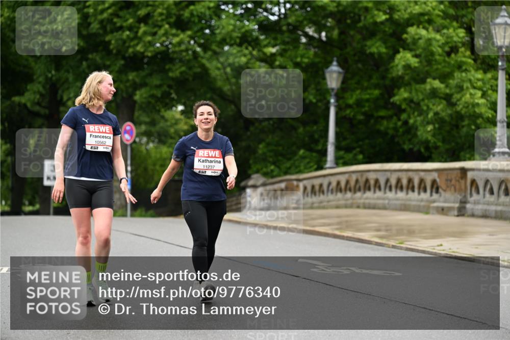 14.06.2026 - REWE Women's Run Dr. Thomas Lammeyer http://msf.ph/oto/9776340 14.06.2026 10:01:36 Laufen 10562, 57, 11237, 57 meine-sportfotos.de
