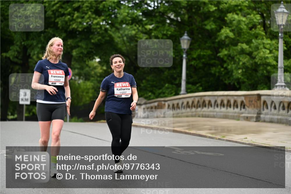 14.06.2026 - REWE Women's Run Dr. Thomas Lammeyer http://msf.ph/oto/9776343 14.06.2026 10:01:36 Laufen 3, 10562, 57, 11237 meine-sportfotos.de