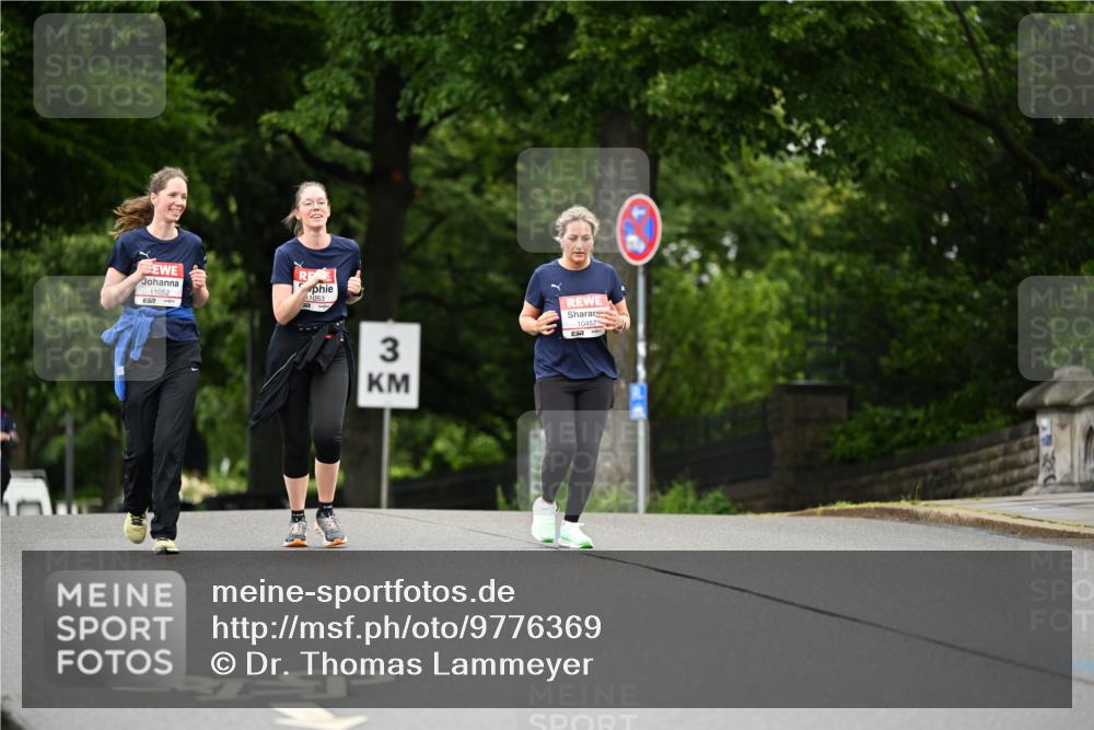 14.06.2026 - REWE Women's Run Dr. Thomas Lammeyer http://msf.ph/oto/9776369 14.06.2026 10:01:45 Laufen 11052, 1053, 3, 10457 meine-sportfotos.de