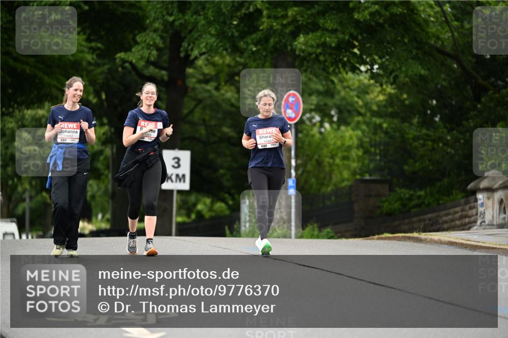 14.06.2026 - REWE Women's Run Dr. Thomas Lammeyer http://msf.ph/oto/9776370 14.06.2026 10:01:45 Laufen 11052, 1053, 3, 10457 meine-sportfotos.de