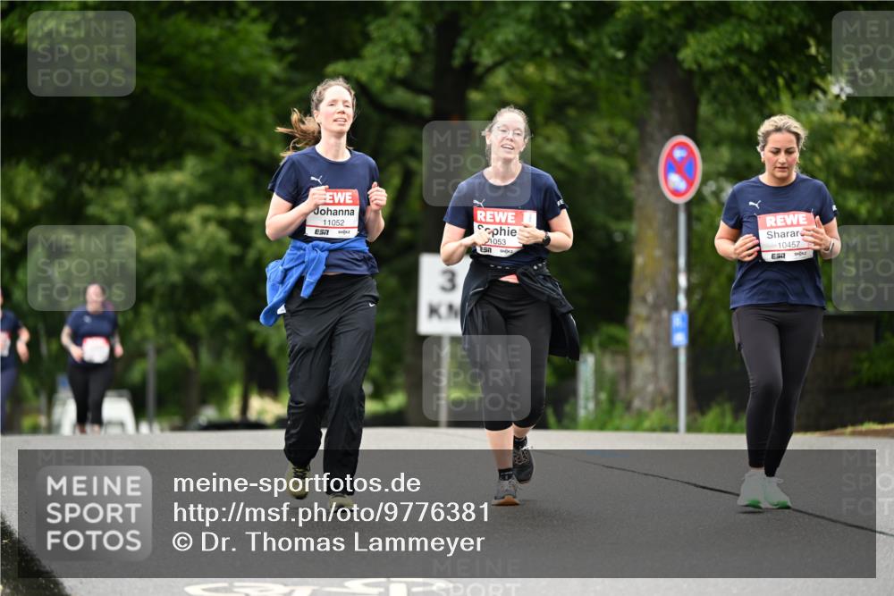 14.06.2026 - REWE Women's Run Dr. Thomas Lammeyer http://msf.ph/oto/9776381 14.06.2026 10:01:47 Laufen 11052, 7, 33, 1053, 10457, 657 meine-sportfotos.de