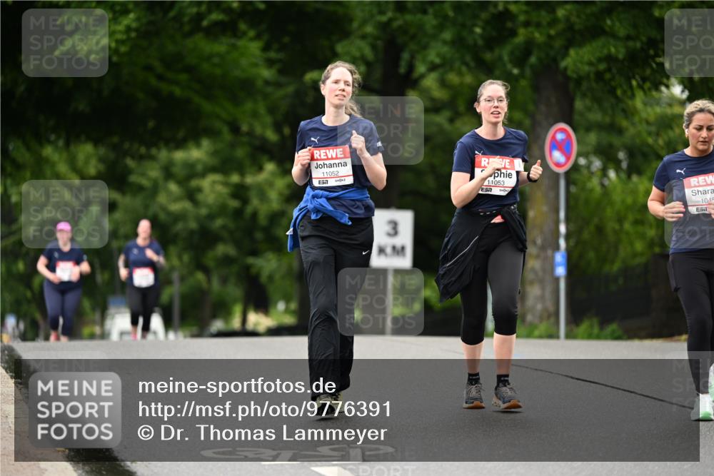 14.06.2026 - REWE Women's Run Dr. Thomas Lammeyer http://msf.ph/oto/9776391 14.06.2026 10:01:48 Laufen 11052, 7, 3, 11053, 1045 meine-sportfotos.de