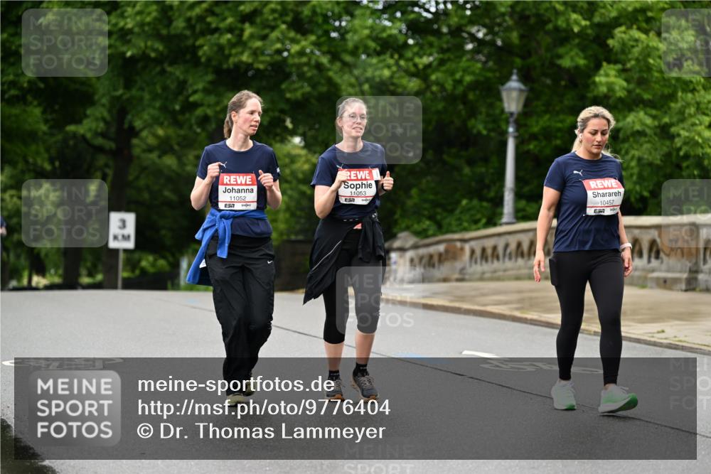 14.06.2026 - REWE Women's Run Dr. Thomas Lammeyer http://msf.ph/oto/9776404 14.06.2026 10:01:51 Laufen 3, 11052, 57, 11053, 7, 10457 meine-sportfotos.de