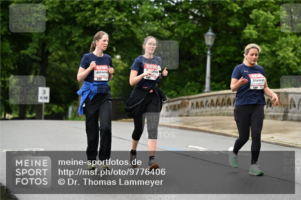 14.06.2026 - REWE Women's Run Dr. Thomas Lammeyer http://msf.ph/oto/9776406 14.06.2026 10:01:51 Laufen 3, 11052, 57, 7, 053, 10457 meine-sportfotos.de