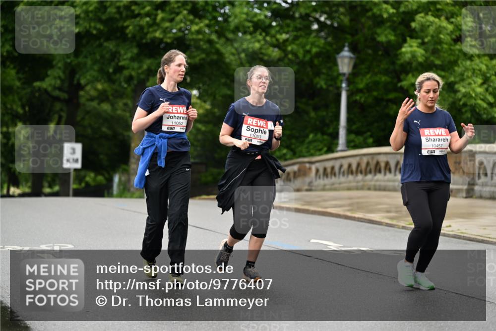 14.06.2026 - REWE Women's Run Dr. Thomas Lammeyer http://msf.ph/oto/9776407 14.06.2026 10:01:52 Laufen 3, 11052, 57, 11053, 10457, 57 meine-sportfotos.de