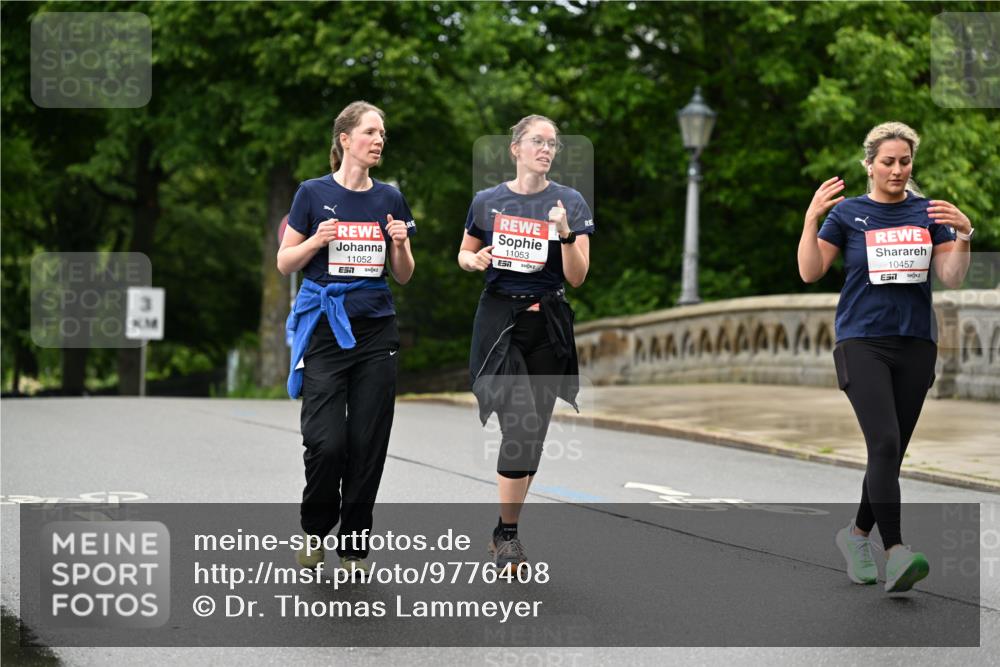 14.06.2026 - REWE Women's Run Dr. Thomas Lammeyer http://msf.ph/oto/9776408 14.06.2026 10:01:52 Laufen 3, 11052, 11053, 10457 meine-sportfotos.de