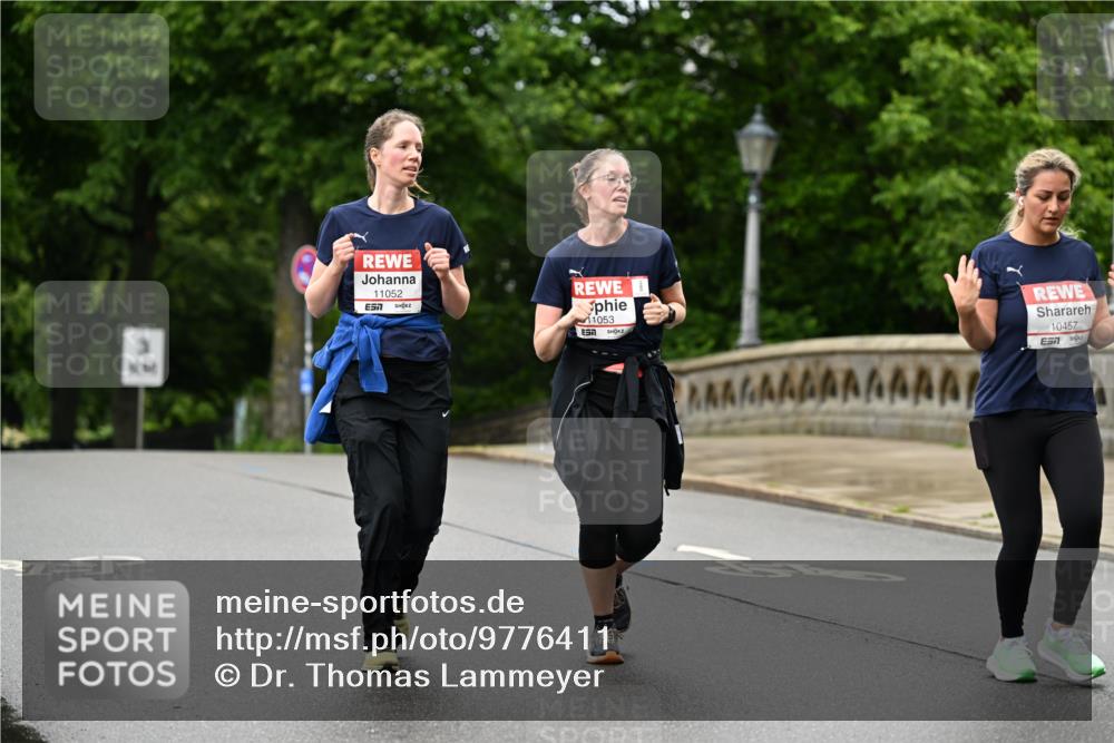 14.06.2026 - REWE Women's Run Dr. Thomas Lammeyer http://msf.ph/oto/9776411 14.06.2026 10:01:52 Laufen 11052, 11053, 657, 7, 10457 meine-sportfotos.de