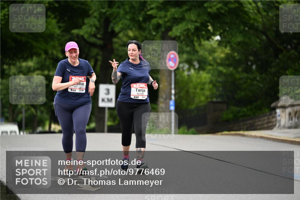 14.06.2026 - REWE Women's Run Dr. Thomas Lammeyer http://msf.ph/oto/9776469 14.06.2026 10:02:01 Laufen 10152, 3, 10700 meine-sportfotos.de