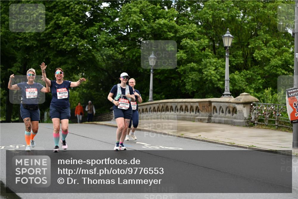 14.06.2026 - REWE Women's Run Dr. Thomas Lammeyer http://msf.ph/oto/9776553 14.06.2026 10:03:29 Laufen 11232, 10484, 11230, 19, 06, 2026 meine-sportfotos.de