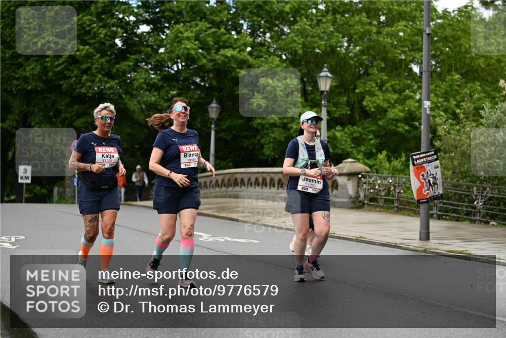 14.06.2026 - REWE Women's Run Dr. Thomas Lammeyer http://msf.ph/oto/9776579 14.06.2026 10:03:31 Laufen 3, 11232, 10484, 11230, 7, 10, 2026 meine-sportfotos.de