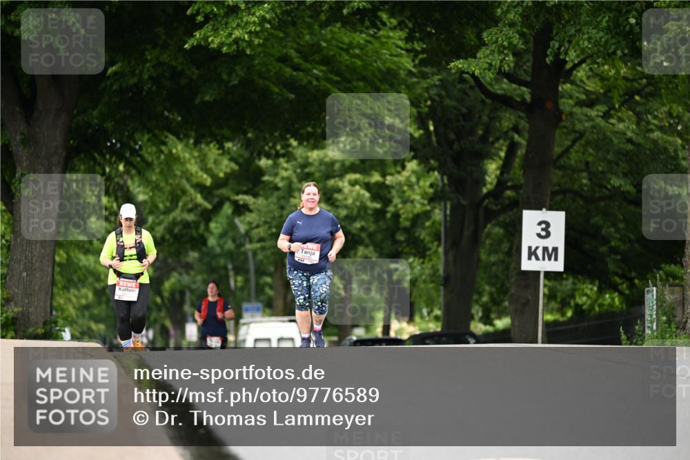 14.06.2026 - REWE Women's Run Dr. Thomas Lammeyer http://msf.ph/oto/9776589 14.06.2026 10:03:39 Laufen 3 meine-sportfotos.de
