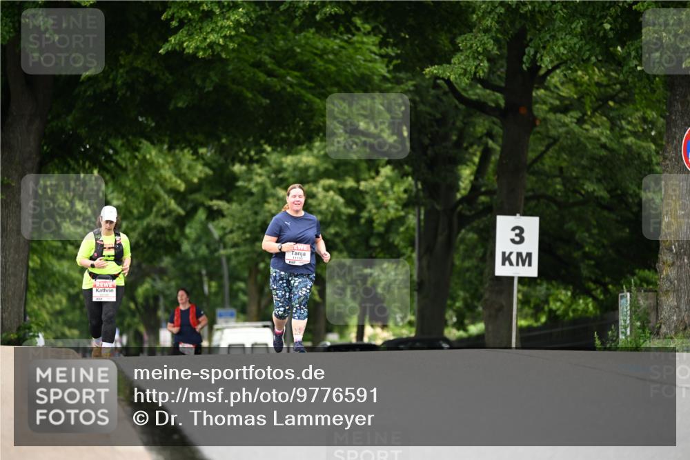 14.06.2026 - REWE Women's Run Dr. Thomas Lammeyer http://msf.ph/oto/9776591 14.06.2026 10:03:40 Laufen 3 meine-sportfotos.de