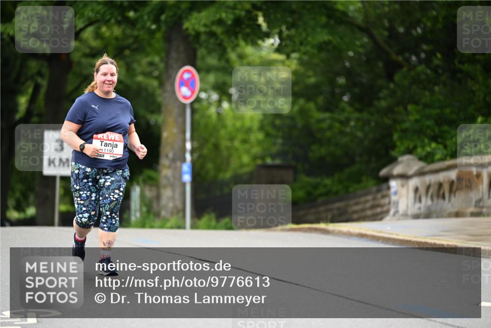 14.06.2026 - REWE Women's Run Dr. Thomas Lammeyer http://msf.ph/oto/9776613 14.06.2026 10:03:47 Laufen 3, 1190, 57 meine-sportfotos.de