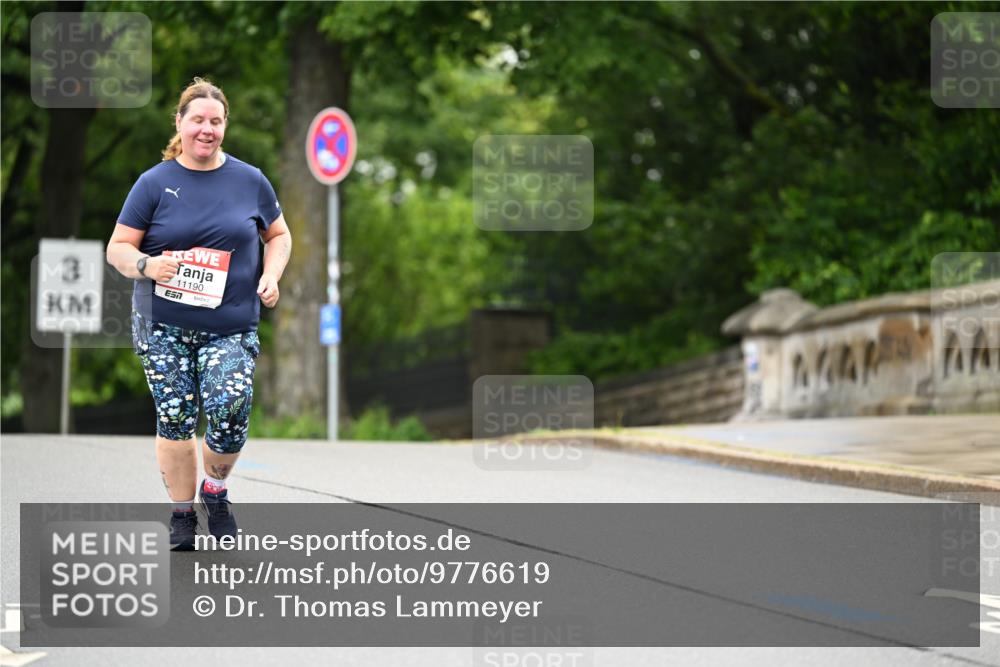 14.06.2026 - REWE Women's Run Dr. Thomas Lammeyer http://msf.ph/oto/9776619 14.06.2026 10:03:48 Laufen 3, 7, 11190 meine-sportfotos.de
