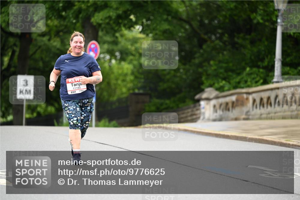 14.06.2026 - REWE Women's Run Dr. Thomas Lammeyer http://msf.ph/oto/9776625 14.06.2026 10:03:48 Laufen 3, 11190, 7 meine-sportfotos.de
