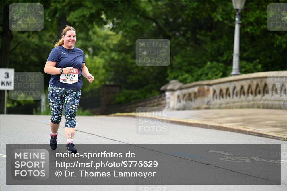 14.06.2026 - REWE Women's Run Dr. Thomas Lammeyer http://msf.ph/oto/9776629 14.06.2026 10:03:49 Laufen 3, 11190, 7 meine-sportfotos.de