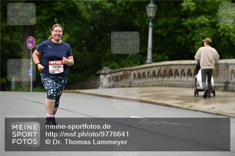 14.06.2026 - REWE Women's Run Dr. Thomas Lammeyer http://msf.ph/oto/9776641 14.06.2026 10:03:50 Laufen 11190, 7 meine-sportfotos.de
