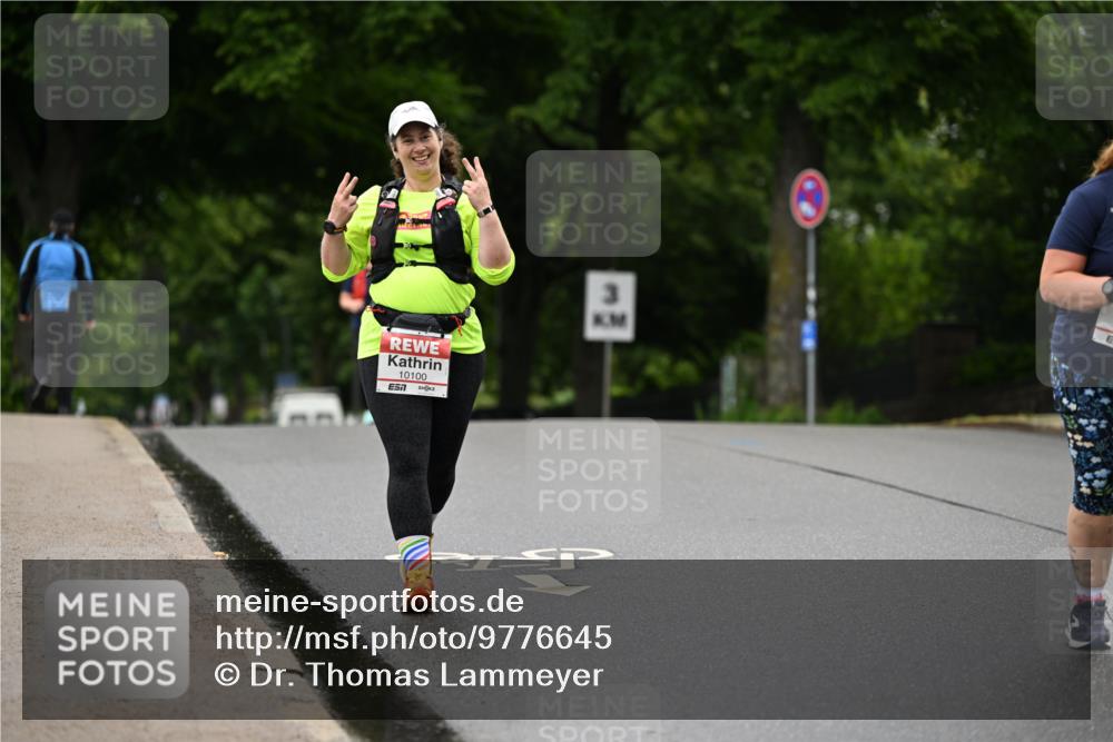 14.06.2026 - REWE Women's Run Dr. Thomas Lammeyer http://msf.ph/oto/9776645 14.06.2026 10:03:51 Laufen 10100, 3 meine-sportfotos.de