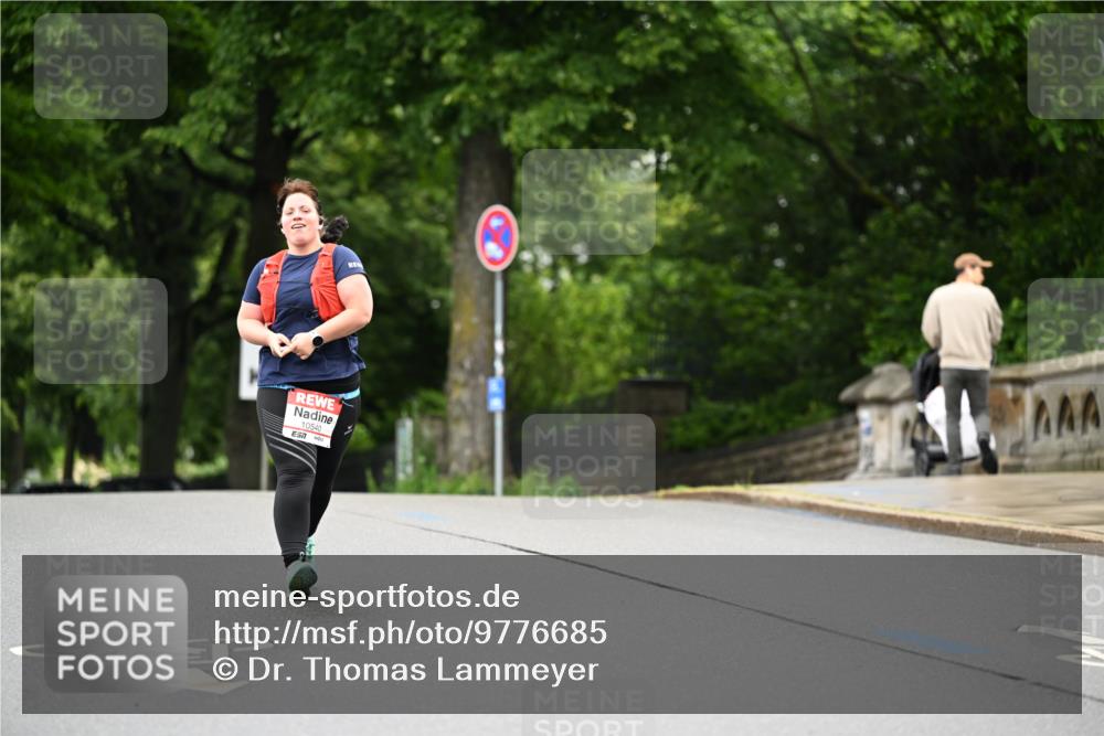 14.06.2026 - REWE Women's Run Dr. Thomas Lammeyer http://msf.ph/oto/9776685 14.06.2026 10:03:58 Laufen 10, 10540 meine-sportfotos.de