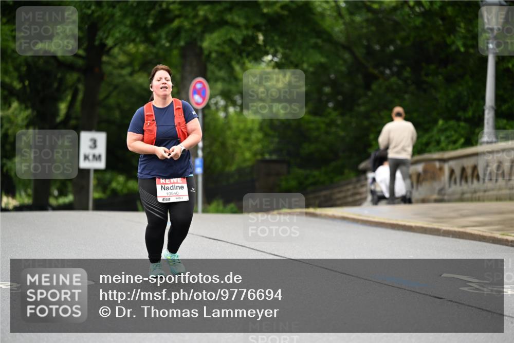 14.06.2026 - REWE Women's Run Dr. Thomas Lammeyer http://msf.ph/oto/9776694 14.06.2026 10:03:59 Laufen 3, 10540 meine-sportfotos.de