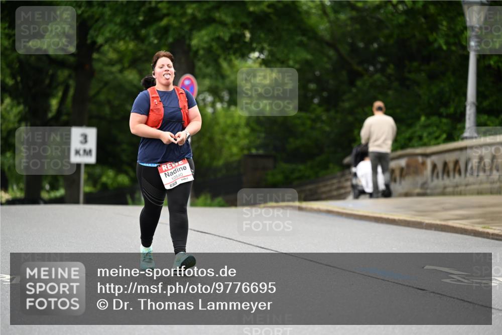 14.06.2026 - REWE Women's Run Dr. Thomas Lammeyer http://msf.ph/oto/9776695 14.06.2026 10:03:59 Laufen 3, 10540, 7 meine-sportfotos.de