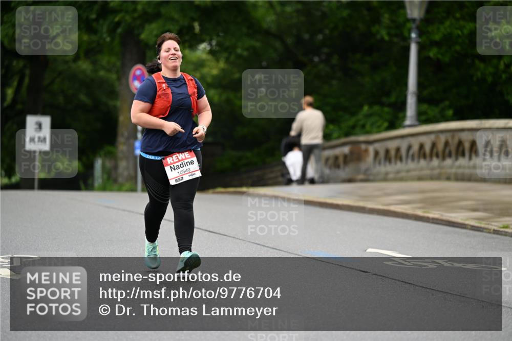 14.06.2026 - REWE Women's Run Dr. Thomas Lammeyer http://msf.ph/oto/9776704 14.06.2026 10:04:00 Laufen 3, 10540, 7 meine-sportfotos.de
