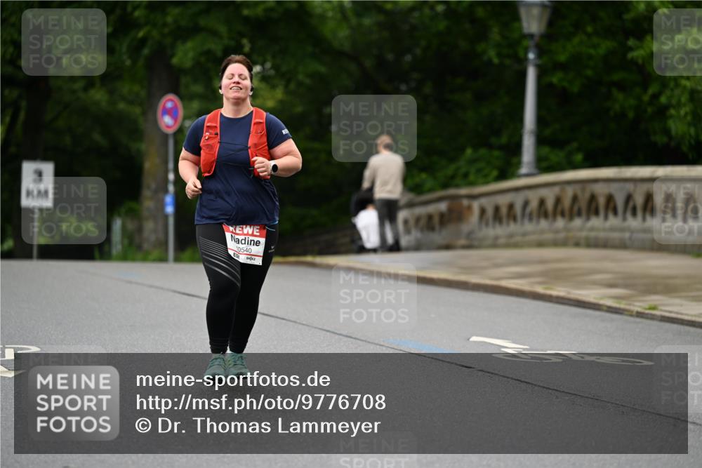 14.06.2026 - REWE Women's Run Dr. Thomas Lammeyer http://msf.ph/oto/9776708 14.06.2026 10:04:00 Laufen 3, 10540 meine-sportfotos.de