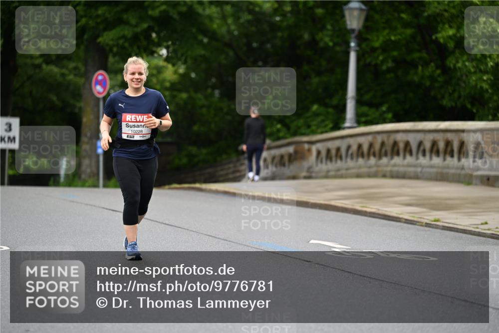 14.06.2026 - REWE Women's Run Dr. Thomas Lammeyer http://msf.ph/oto/9776781 14.06.2026 10:05:47 Laufen 3, 10228 meine-sportfotos.de