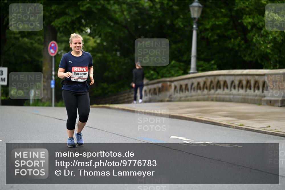 14.06.2026 - REWE Women's Run Dr. Thomas Lammeyer http://msf.ph/oto/9776783 14.06.2026 10:05:47 Laufen 3, 10228 meine-sportfotos.de