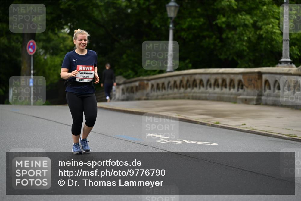 14.06.2026 - REWE Women's Run Dr. Thomas Lammeyer http://msf.ph/oto/9776790 14.06.2026 10:05:48 Laufen 10228, 7 meine-sportfotos.de