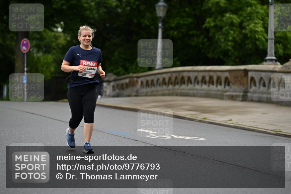 14.06.2026 - REWE Women's Run Dr. Thomas Lammeyer http://msf.ph/oto/9776793 14.06.2026 10:05:48 Laufen 10228 meine-sportfotos.de