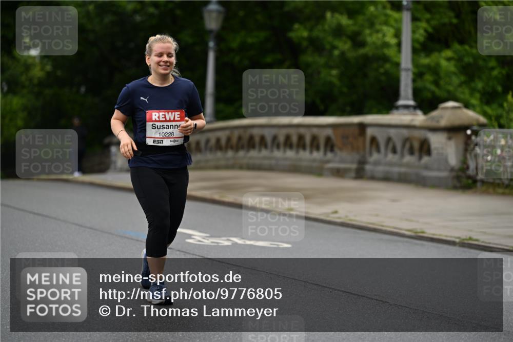 14.06.2026 - REWE Women's Run Dr. Thomas Lammeyer http://msf.ph/oto/9776805 14.06.2026 10:05:49 Laufen 10228 meine-sportfotos.de